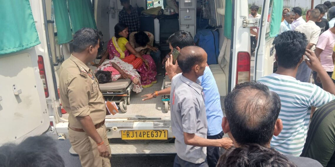 नायरा पेट्रोल पंप के सामने दो बाइकों की टक्कर, कई घायल